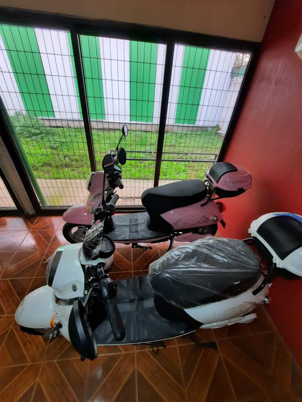 Scooter Vintage Eléctrica - Imagen 12